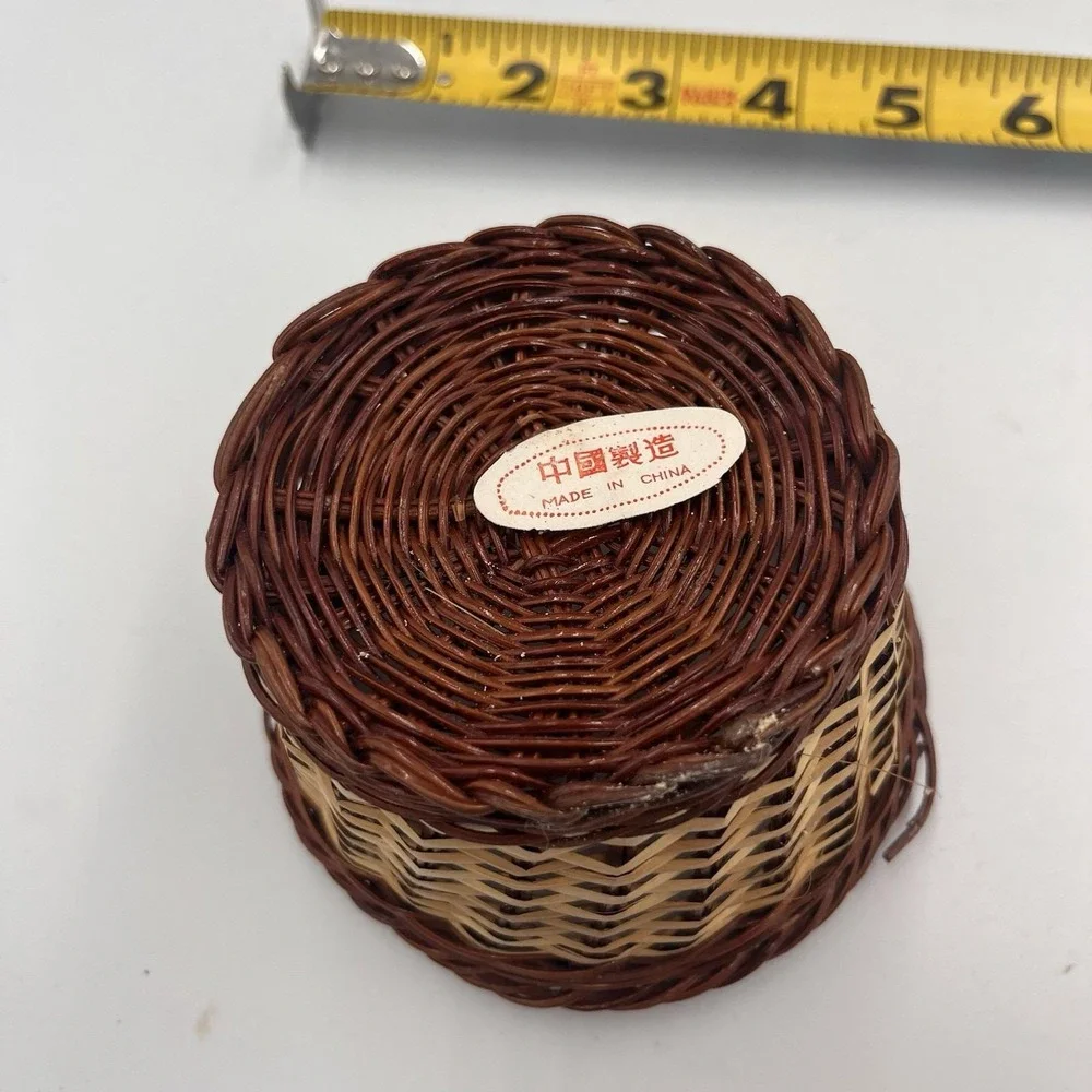 Lot of 3 Small Vintage Wicker Baskets One With Handle Two Tone Pretty And Cute!
